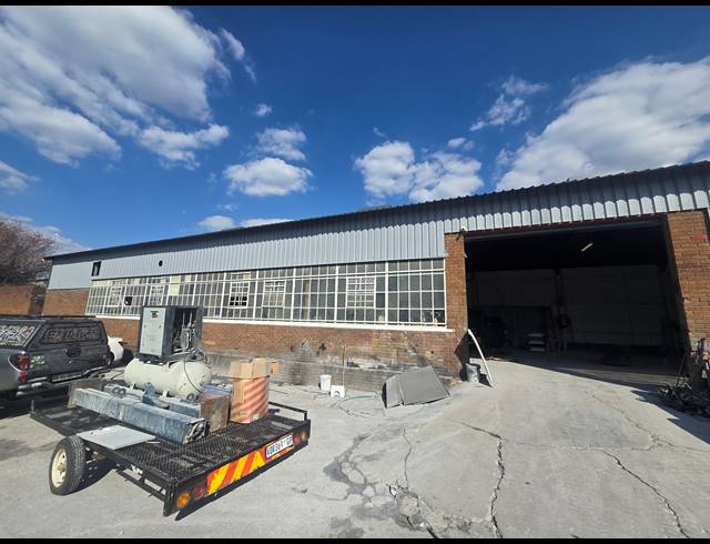 591M² WAREHOUSE TO LET IN ANDERBOLT